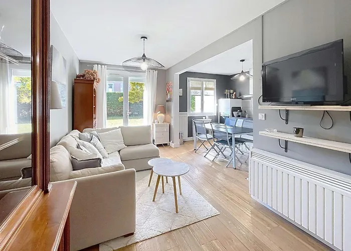 Apartment Plain-pied Avec Jardin - Proche - Fr-1-361-572