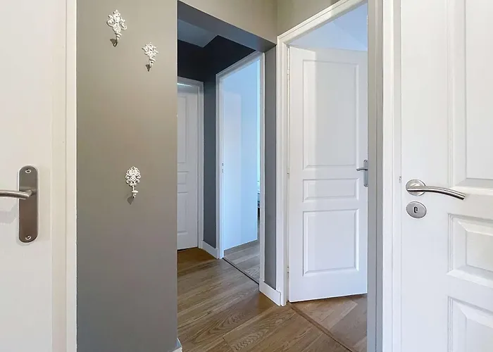 Plain-pied Avec Jardin - Proche - Fr-1-361-572 *